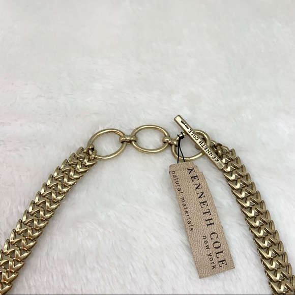 Kenneth Cole Layered Statement Necklace Gold Tone - Picture 4 of 5
